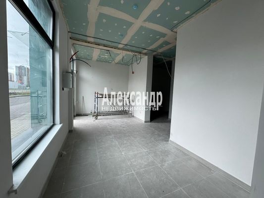 Сдам торговое помещение 45 м2, Плесецкая ул, 24, Санкт-Петербург г