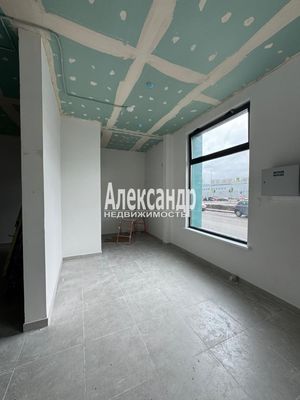 Сдам торговое помещение 45 м2, Плесецкая ул, 24, Санкт-Петербург г