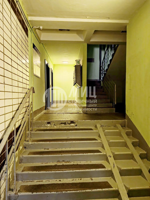 Продам двухкомнатную (2-комн.) квартиру, Адмирала Лазарева ул, 40, Москва г