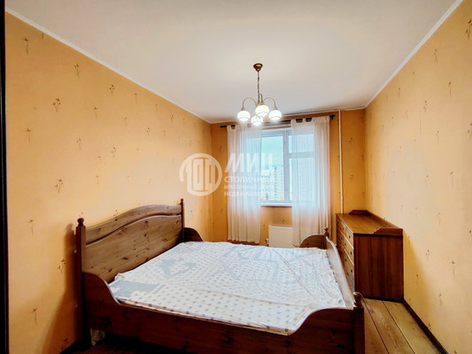 Продам двухкомнатную (2-комн.) квартиру, Адмирала Лазарева ул, 40, Москва г