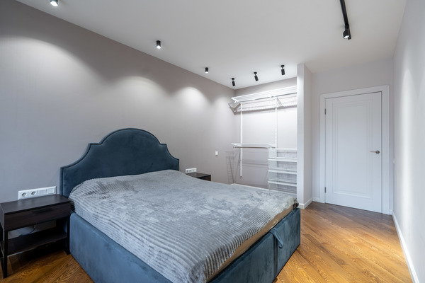 Продам трехкомнатную (3-комн.) квартиру, Александра Грина б-р, 2к1, Санкт-Петербург г