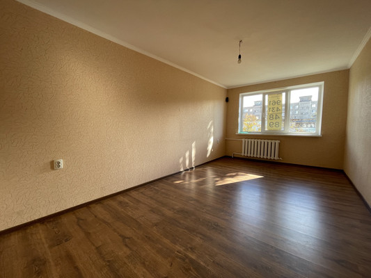 Продам двухкомнатную (2-комн.) квартиру, Коммунистический пр-кт, 34/6, Ростов-на-Дону г