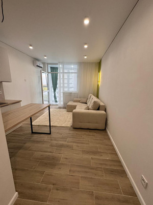 Продам однокомнатную (1-комн.) квартиру, Привокзальная пл, 3В, Ростов-на-Дону г