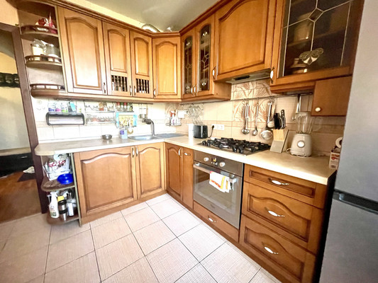 Продам трехкомнатную (3-комн.) квартиру, Заводская ул, 20, Ростов-на-Дону г