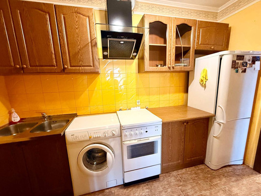 Продам двухкомнатную (2-комн.) квартиру, Содружества ул, 82, Ростов-на-Дону г