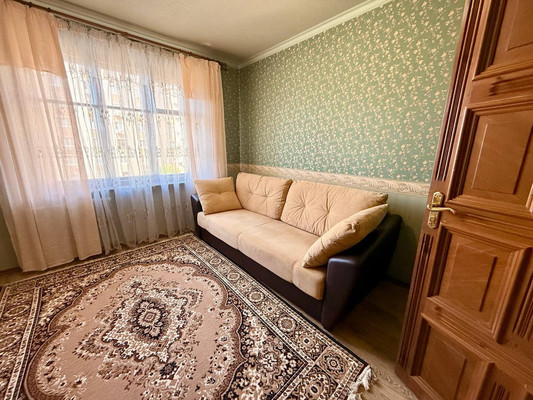 Продам двухкомнатную (2-комн.) квартиру, Содружества ул, 82, Ростов-на-Дону г