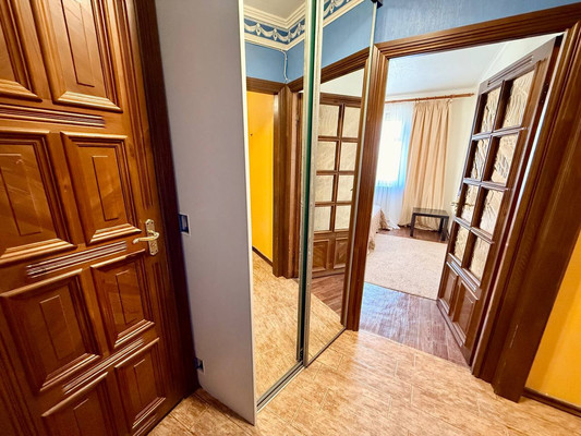 Продам двухкомнатную (2-комн.) квартиру, Содружества ул, 82, Ростов-на-Дону г