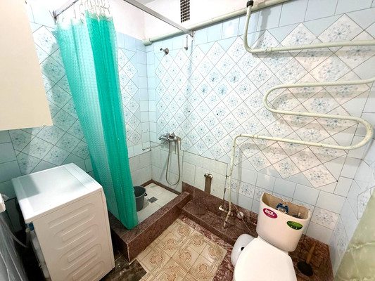 Продам трехкомнатную (3-комн.) квартиру, Беляева ул, 12, Апшеронск г