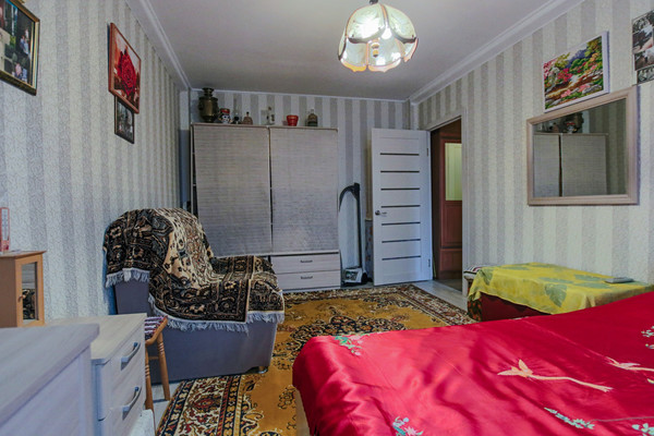 Продам двухкомнатную (2-комн.) квартиру, Замшина ул, 66А, Санкт-Петербург г