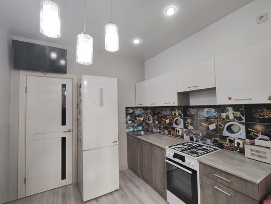 Продам однокомнатную (1-комн.) квартиру, Чернякова ул, 3А, Йошкар-Ола г