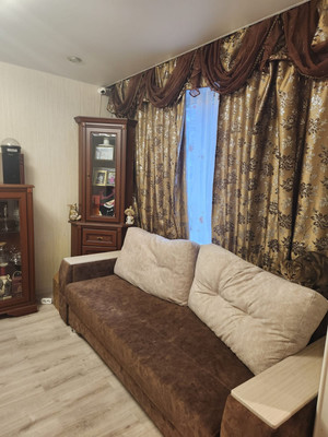 Продам трехкомнатную (3-комн.) квартиру, Кольский пр-кт, 136к5, Мурманск г