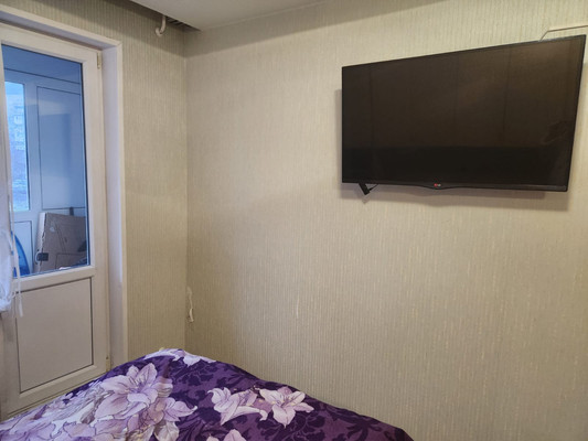 Продам трехкомнатную (3-комн.) квартиру, Кольский пр-кт, 136к5, Мурманск г