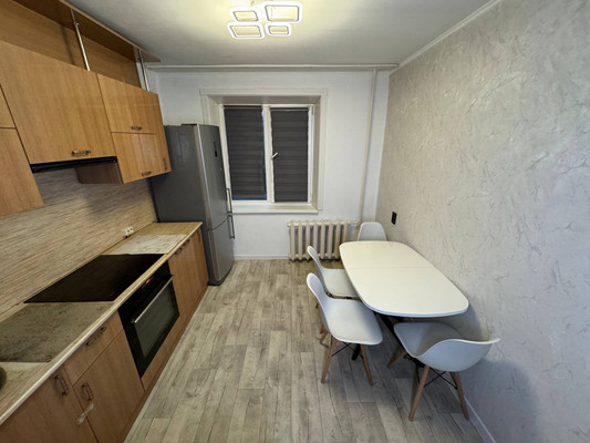 Продам трехкомнатную (3-комн.) квартиру, Гамарника ул, 19, Комсомольск-на-Амуре г