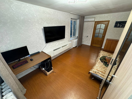 Продам трехкомнатную (3-комн.) квартиру, Гамарника ул, 19, Комсомольск-на-Амуре г