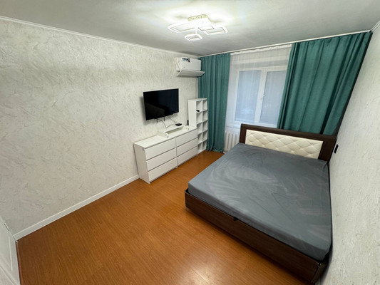 Продам трехкомнатную (3-комн.) квартиру, Гамарника ул, 19, Комсомольск-на-Амуре г