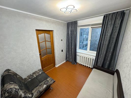 Продам трехкомнатную (3-комн.) квартиру, Гамарника ул, 19, Комсомольск-на-Амуре г