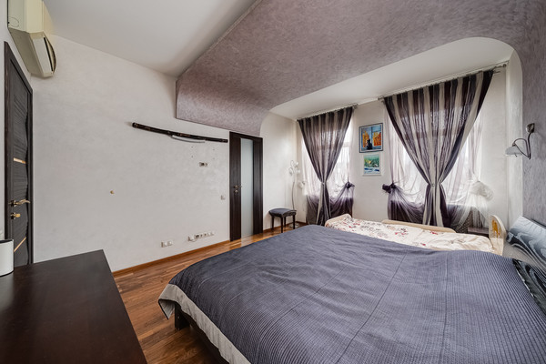 Продам таунхаус, Соколово-Мещерская ул, 27к3, Москва г, 0 км от города