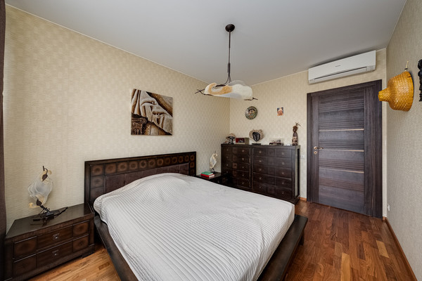 Продам таунхаус, Соколово-Мещерская ул, 27к3, Москва г, 0 км от города