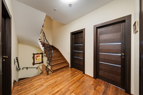 Продам таунхаус, Соколово-Мещерская ул, 27к3, Москва г, 0 км от города