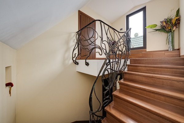 Продам таунхаус, Соколово-Мещерская ул, 27к3, Москва г, 0 км от города