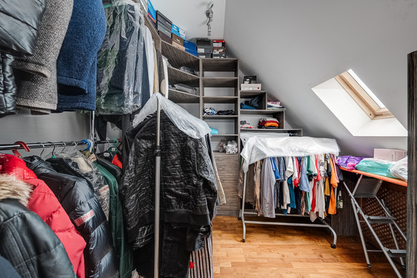 Продам таунхаус, Соколово-Мещерская ул, 27к3, Москва г, 0 км от города