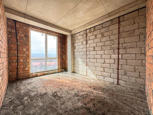 Продам трехкомнатную (3-комн.) квартиру, Т.Идарова ул, 174, Нальчик г