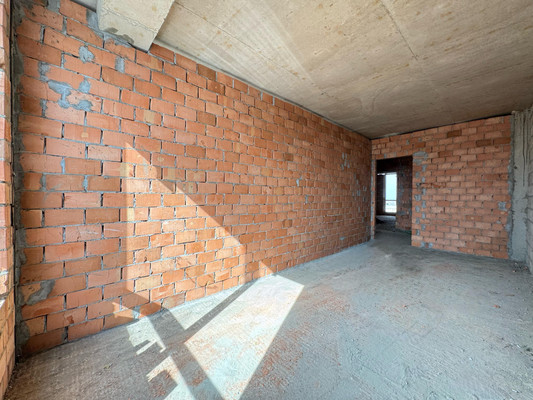 Продам трехкомнатную (3-комн.) квартиру, Т.Идарова ул, 174, Нальчик г