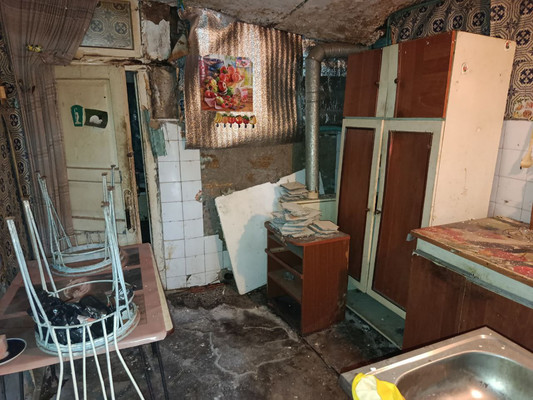 Продам трехкомнатную (3-комн.) квартиру, Футболистов ул, 105, Симферополь г