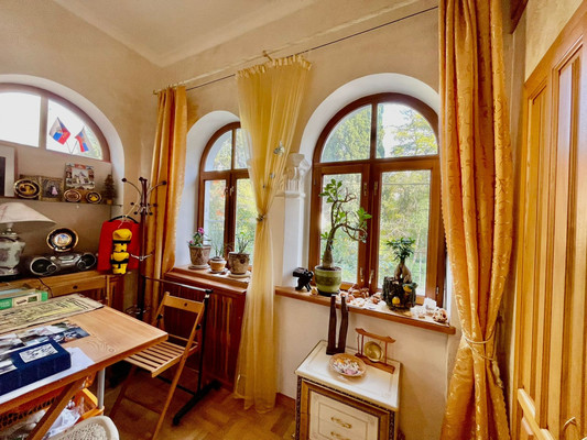 Продам трехкомнатную (3-комн.) квартиру, Войкова (Центральный р-н) ул, 49, Сочи г