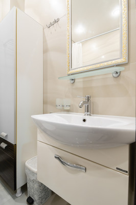 Продам двухкомнатную (2-комн.) квартиру, Нагорная ул, 11, Горное Лоо с