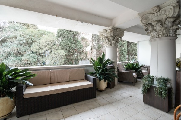 Продам двухкомнатную (2-комн.) квартиру, Нагорная ул, 11, Горное Лоо с