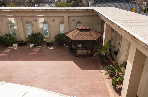 Продам двухкомнатную (2-комн.) квартиру, Нагорная ул, 11, Горное Лоо с