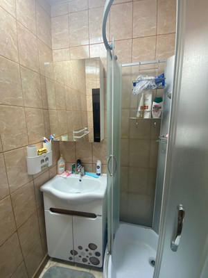 Продам двухкомнатную (2-комн.) квартиру, Навагинская (Центральный р-н) ул, 16, Сочи г