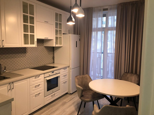 Продам двухкомнатную (2-комн.) квартиру, Трунова (Центральный р-н) пер, 6, Сочи г