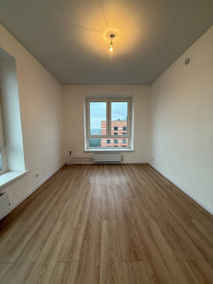 Продам трехкомнатную (3-комн.) квартиру, 100 кв-л, 1к3, Москва г