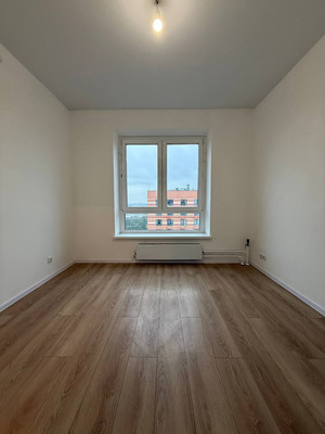 Продам трехкомнатную (3-комн.) квартиру, 100 кв-л, 1к3, Москва г