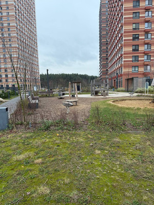 Продам трехкомнатную (3-комн.) квартиру, 100 кв-л, 1к3, Москва г