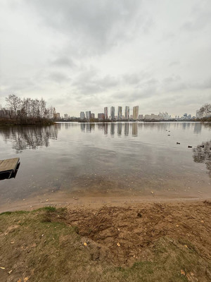 Продам трехкомнатную (3-комн.) квартиру, 100 кв-л, 1к3, Москва г