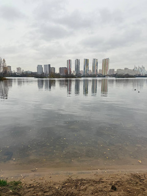 Продам трехкомнатную (3-комн.) квартиру, 100 кв-л, 1к3, Москва г