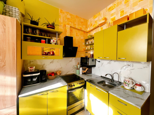 Продам однокомнатную (1-комн.) квартиру, Виноградная ул, 224/11, Беранда с