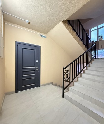 Продам трехкомнатную (3-комн.) квартиру, Шогенова ул, 73к4, Нальчик г