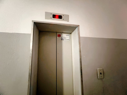 Продам однокомнатную (1-комн.) квартиру, Виноградная ул, 224/11, Беранда с