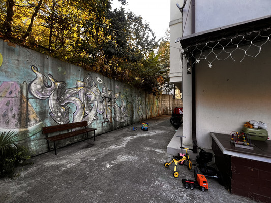 Продам однокомнатную (1-комн.) квартиру, Виноградная ул, 224/11, Беранда с