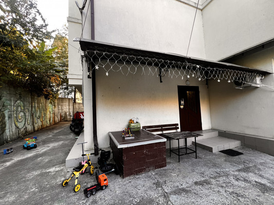 Продам однокомнатную (1-комн.) квартиру, Виноградная ул, 224/11, Беранда с