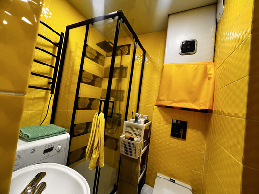 Продам однокомнатную (1-комн.) квартиру, Виноградная ул, 224/11, Беранда с