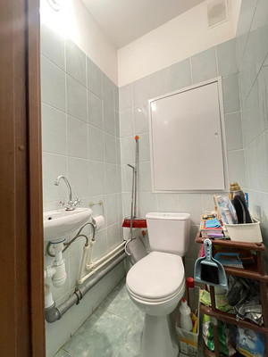 Продам двухкомнатную (2-комн.) квартиру, Александры Монаховой ул, 99, Коммунарка п