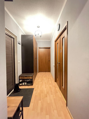 Продам двухкомнатную (2-комн.) квартиру, Александры Монаховой ул, 99, Коммунарка п