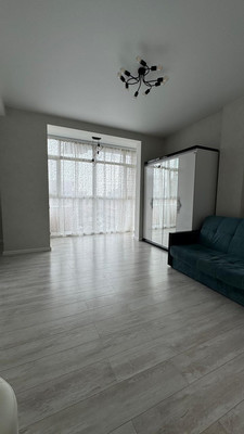 Продам двухкомнатную (2-комн.) квартиру, Ветеранская ул, 16к7, Южно-Сахалинск г