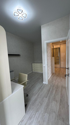 Продам двухкомнатную (2-комн.) квартиру, Ветеранская ул, 16к7, Южно-Сахалинск г