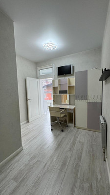 Продам двухкомнатную (2-комн.) квартиру, Ветеранская ул, 16к7, Южно-Сахалинск г